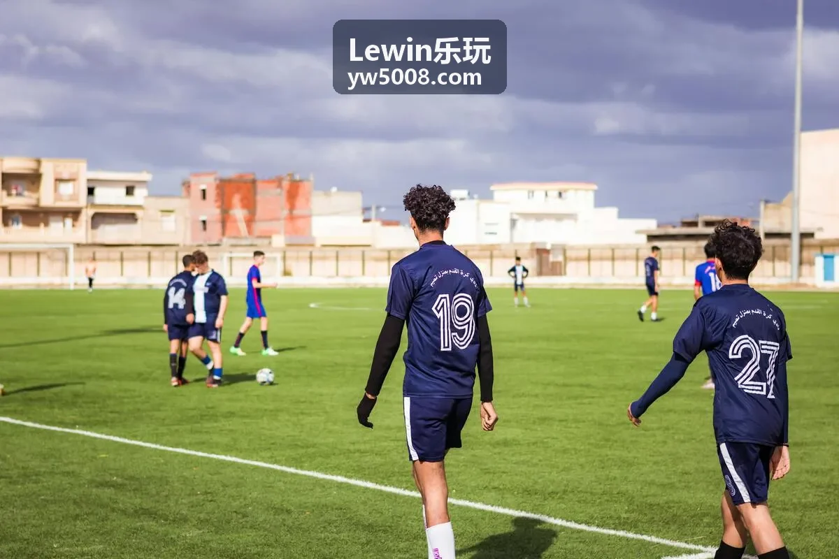 Lewin乐玩品牌差异化弱